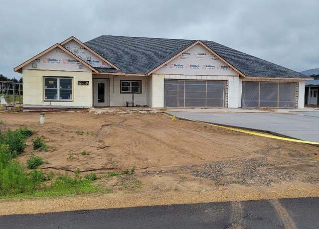 Property at 19567 Butternut St NW, Oak Grove, MN 55011, 3 beds, 3 baths