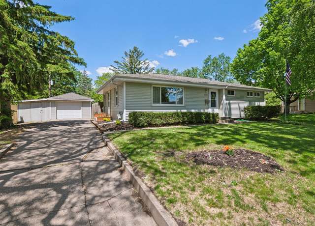 Property at 2321 Wells Wood Curv, Bloomington, MN 55431, 4 beds, 2 baths