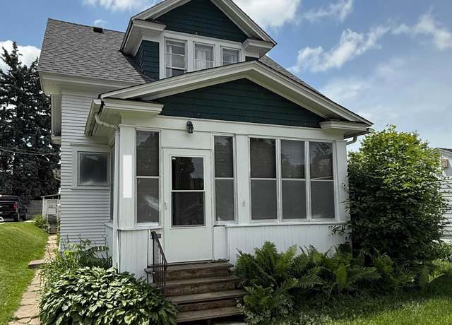 Property at 1678 Minnehaha Ave E, Saint Paul, MN 55106, 2 beds, 2 baths