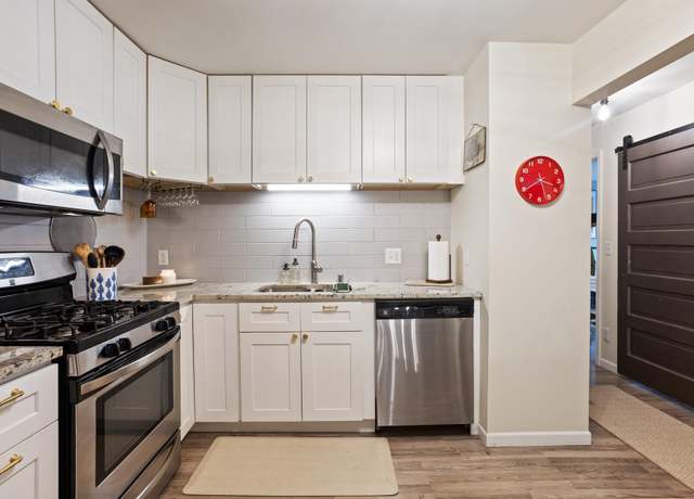 Property at 4820 Park Commons Dr #220, Saint Louis Park, MN 55416, 2 beds, 2 baths