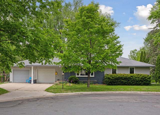 Property at 5 Hillside Ct, Northfield, MN 55057, 3 beds, 3 baths