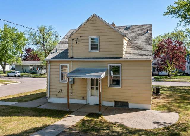 Property at 535 5th Ave NE, Saint Cloud, MN 56304, 3 beds, 1 bath