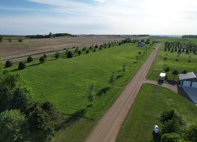 Property at 2 Summit Ln, Hadley, MN 56151