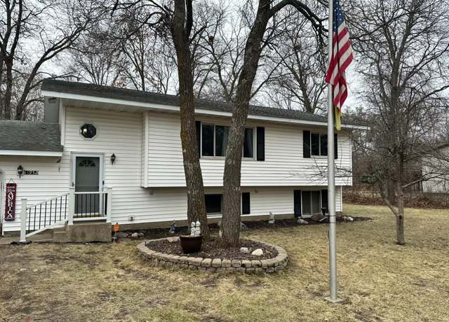 Property at 13952 Travine Dr, Baxter, MN 56425, 4 beds, 2 baths