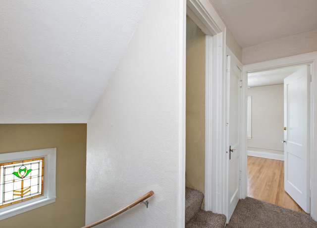 Property at 428 4th St SE, Minneapolis, MN 55414, 8 beds, 2 baths