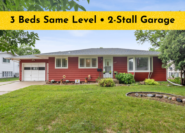 Property at 2319 10th St S, Fargo, ND 58103, 3 beds, 3 baths