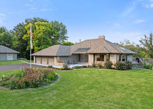 Property at 21350 Oakdale Dr, Corcoran, MN 55374, 4 beds, 3 baths