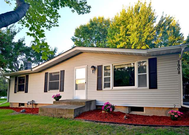 Property at 7908 Oday Ave NE, Otsego, MN 55330, 3 beds, 1 bath