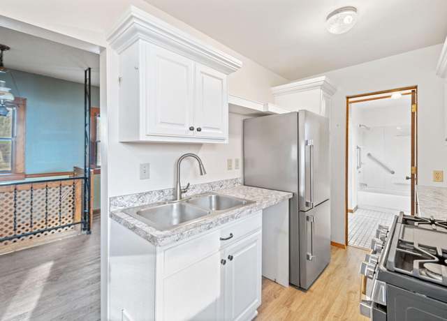 Property at 1683 Stillwater Ave, Saint Paul, MN 55106, 1 bed, 2 baths