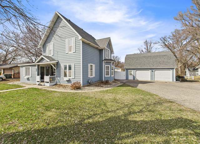 Property at 664 Business 23 W, Paynesville, MN 56362, 4 beds, 3 baths