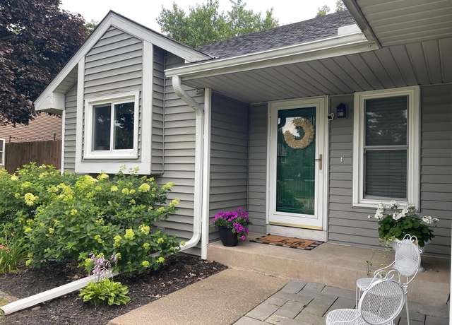Property at 9719 Penn Ave N, Brooklyn Park, MN 55444, 4 beds, 3 baths