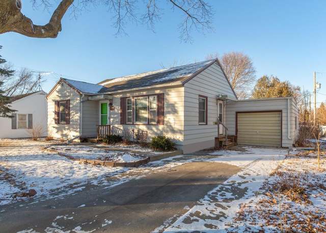 Property at 246 W Mckinley St, Owatonna, MN 55060, 2 beds, 1 bath