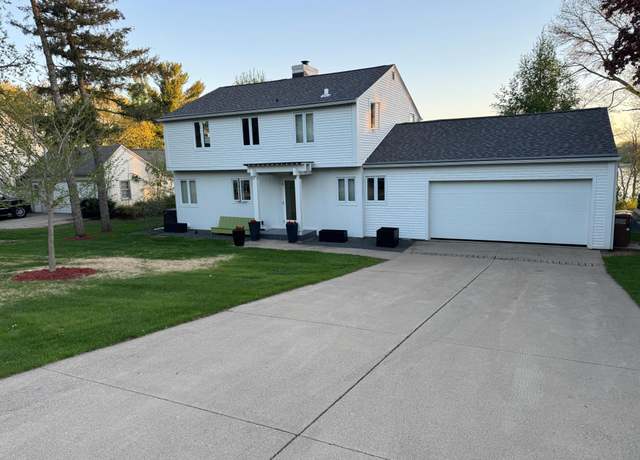 Property at 203 South Ln, Albert Lea, MN 56007, 3 beds, 2 baths