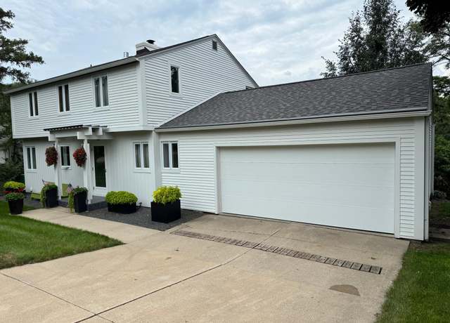 Property at 203 South Ln, Albert Lea, MN 56007, 3 beds, 2 baths