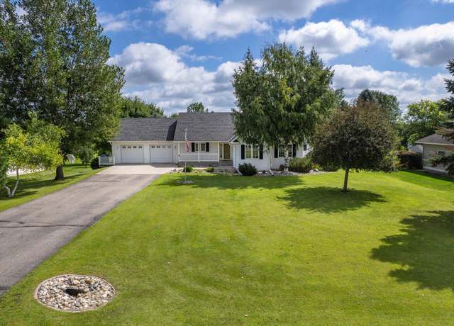 Property at 3607 Pebble Hills Dr, Fergus Falls, MN 56537, 5 beds, 3 baths