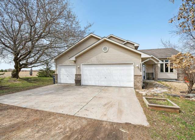Property at 25998 Lofton Ave, Chisago Lake Twp, MN 55013, 5 beds, 3 baths