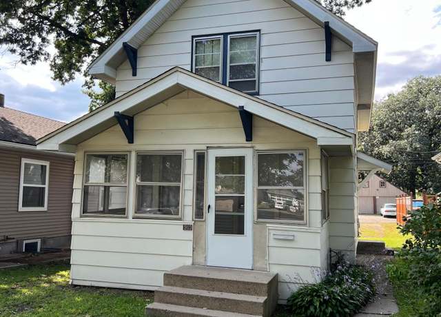 Property at 913 7th Ave S, Saint Cloud, MN 56301, 4 beds, 2 baths