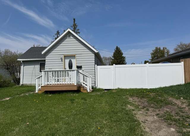 Property at 709 Center St E, Roseau, MN 56751, 1 bed, 2 baths