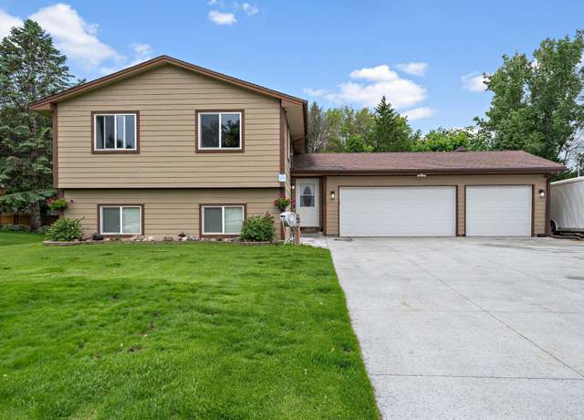 Property at 11469 Sumter Ave N, Champlin, MN 55316, 3 beds, 2 baths