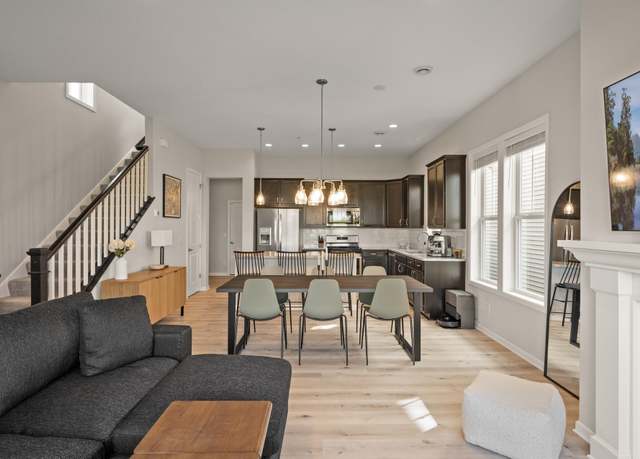 Property at 8120 Arrowwood Ln N, Maple Grove, MN 55369, 3 beds, 3 baths