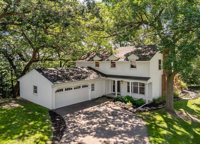 Property at 10325 10th Avenue Cir S, Bloomington, MN 55420, 5 beds, 4 baths
