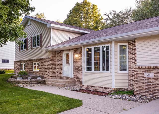 Property at 508 24th St SE, Willmar, MN 56201, 4 beds, 2 baths