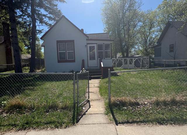 Property at 1316 Pine St, Brainerd, MN 56401, 2 beds, 1 bath