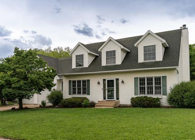 Property at 2319 Viola View Ln NE, Rochester, MN 55906, 6 beds, 4 baths
