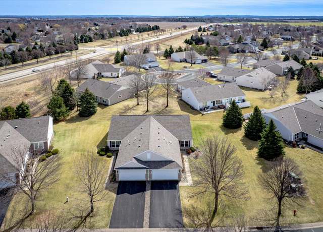 Property at 112 Sandpiper Cir, Hastings, MN 55033, 2 beds, 2 baths