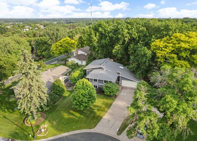 Property at 708 Brigadoon Cir, Shoreview, MN 55126, 5 beds, 2 baths