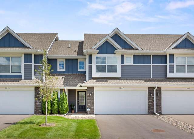 Property at 1007 Jubert Dr, Medina, MN 55340, 3 beds, 3 baths