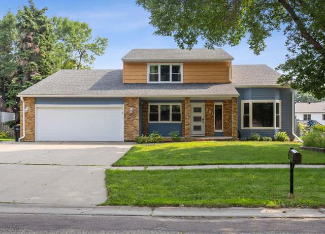 Property at 681 Pheasant Run, West Fargo, ND 58078, 5 beds, 4 baths