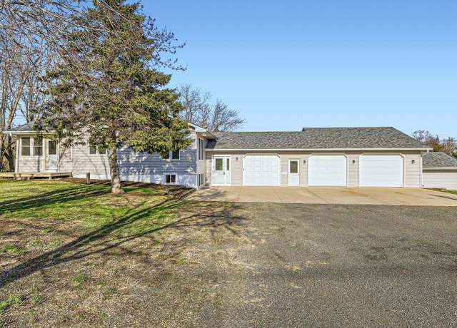 Property at 36 260th St, Osceola, WI 54020, 4 beds, 2 baths
