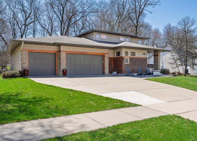 Property at 3307 Anric Dr, Eau Claire, WI 54701, 5 beds, 4 baths