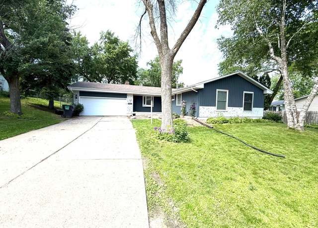 Property at 4608 W 99th St, Bloomington, MN 55437, 4 beds, 3 baths