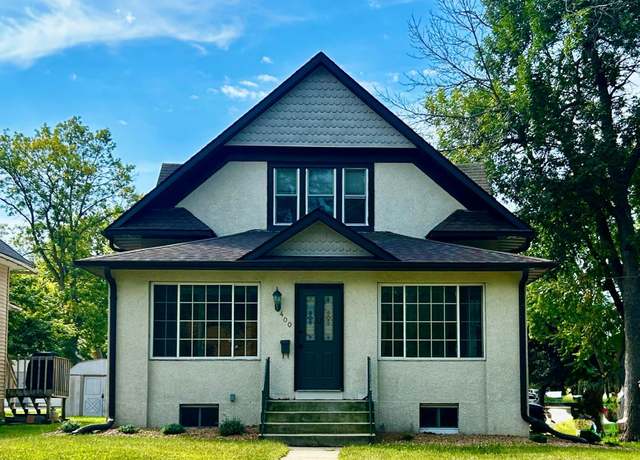 Property at 400 Elm Ave SE, Montgomery, MN 56069, 4 beds, 2 baths