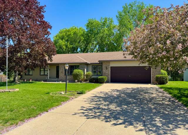 Property at 1626 Diane Rd, Mendota Heights, MN 55118, 4 beds, 3 baths