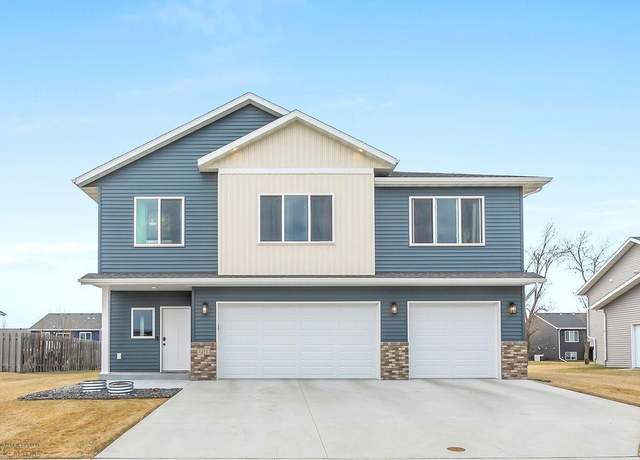 Property at 1215 26th Ave W, West Fargo, ND 58078, 5 beds, 3 baths