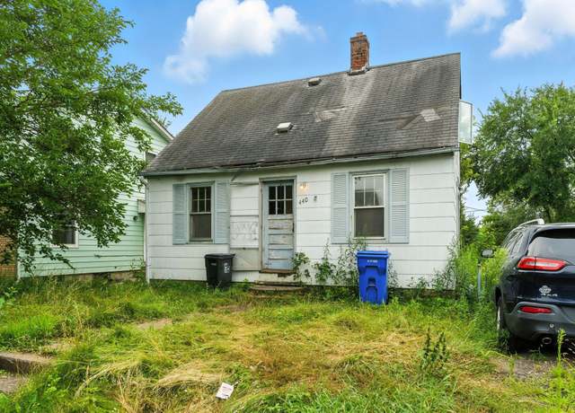 Property at 440 Nebraska Ave E, Saint Paul, MN 55130, 3 beds, 2 baths