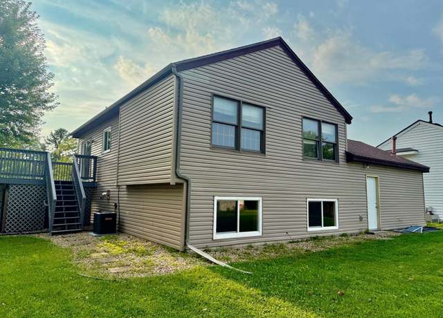 Property at 3845 Hale Ave N, Oakdale, MN 55128, 3 beds, 2 baths
