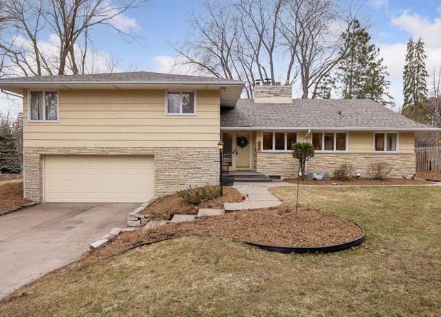 Property at 1099 Snelling Ave S, Saint Paul, MN 55116, 4 beds, 4 baths