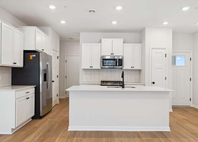 Property at 6687 Bluestem Way, Minnetrista, MN 55331, 3 beds, 4 baths