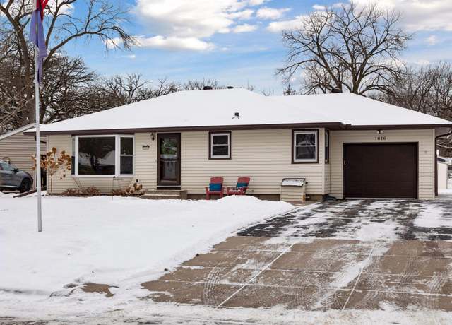 Property at 1616 Forest St, Hastings, MN 55033, 4 beds, 2 baths