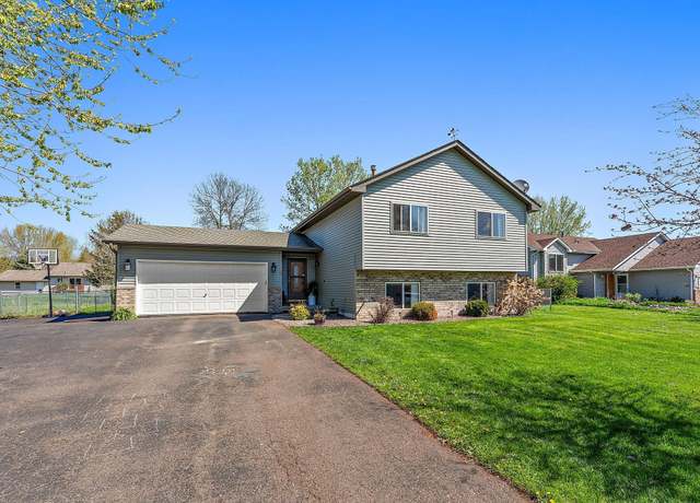 Property at 615 W 11th St, Rush City, MN 55069, 4 beds, 2 baths