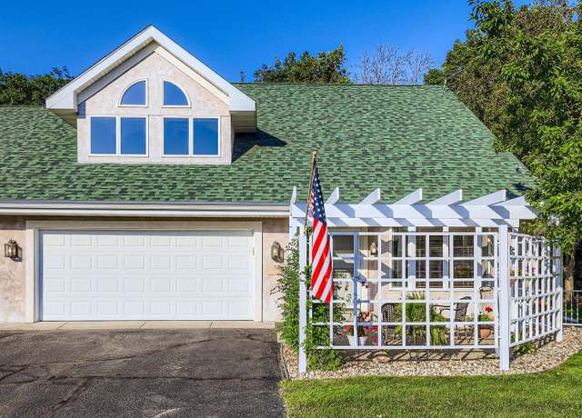 Property at 700 Cherrywood Cir, Waconia, MN 55387, 2 beds, 3 baths