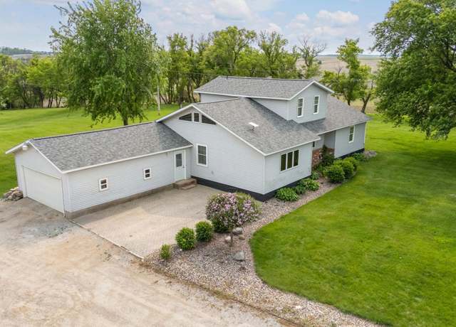 Property at 8187 E 230th St E, Faribault, MN 55021, 4 beds, 2 baths