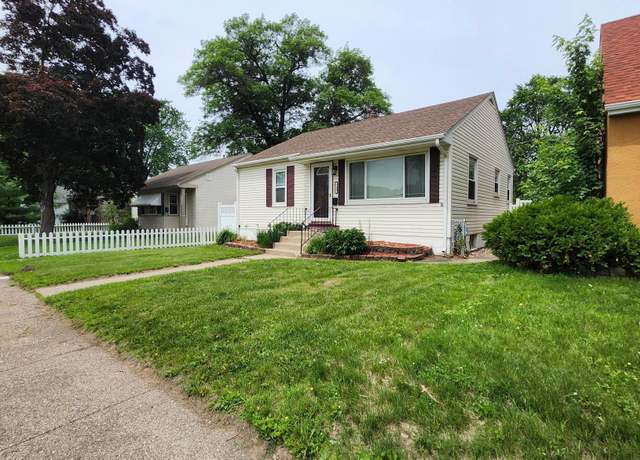 Property at 129 E Frost St, South Saint Paul, MN 55075, 2 beds, 2 baths