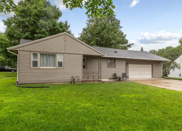 Property at 1152 Butternut Ave, Owatonna, MN 55060, 2 beds, 1 bath
