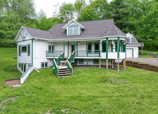 Property at N6164 370th St, Menomonie, WI 54751, 4 beds, 6 baths