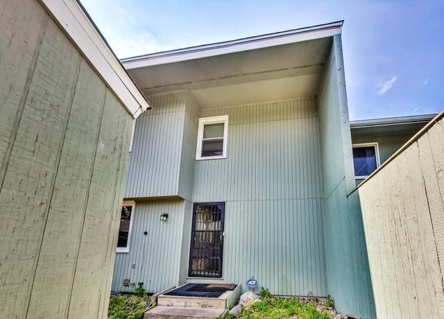 Property at 128 Canabury Ct, Little Canada, MN 55117, 2 beds, 3 baths